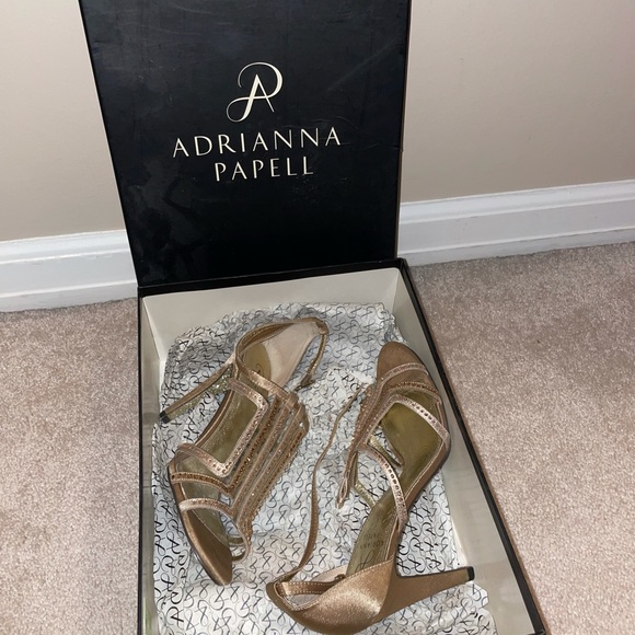 Gold Heels - Picture 2 of 8